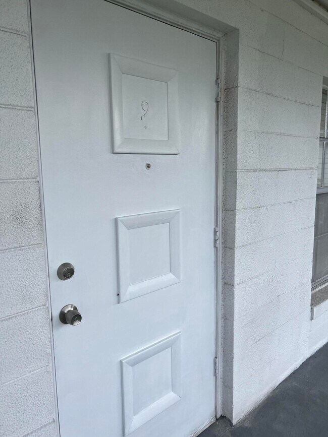 Foto del edificio - 3751 S Hopkins Ave