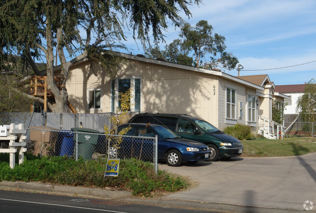 Primary Photo - 602 Anacapa Dr