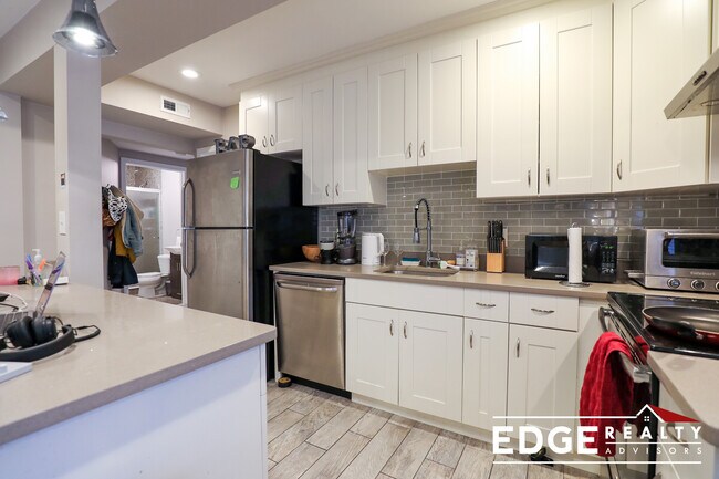 Foto del edificio - 77 Linden St