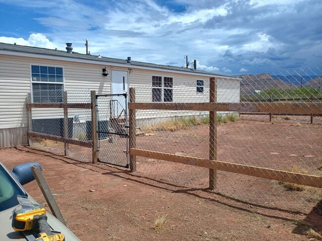 Building Photo - 230 Mountain Meadow Rd