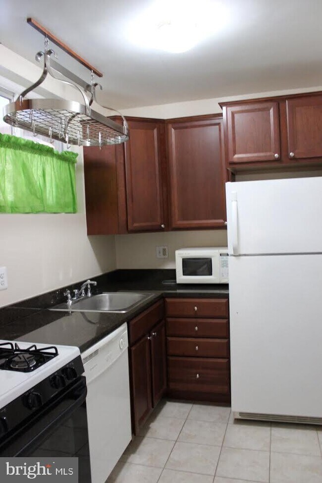 Foto del edificio - 5106 Columbia Pike
