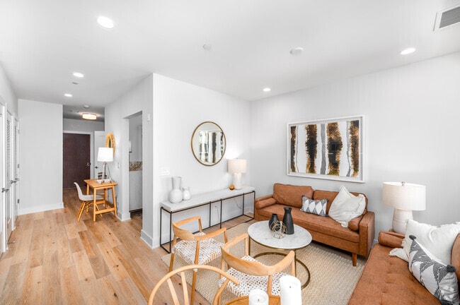 1 Bed 1 Bath - Motif Apartments