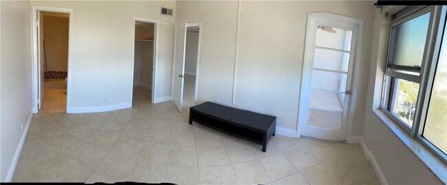 Building Photo - 4117 Bougainvilla Dr