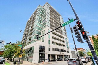 Building Photo - 50 E 16th St