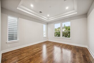 Building Photo - 1518 Houston Ave