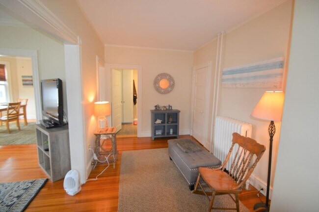 Foto del edificio - 32 Morton Ave