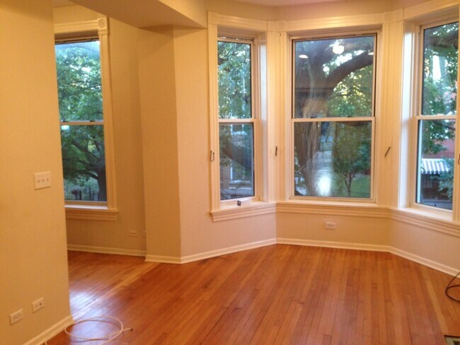 Foto del edificio - 1238 N Campbell Ave