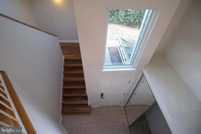 Foto del edificio - 1956 Villaridge Dr