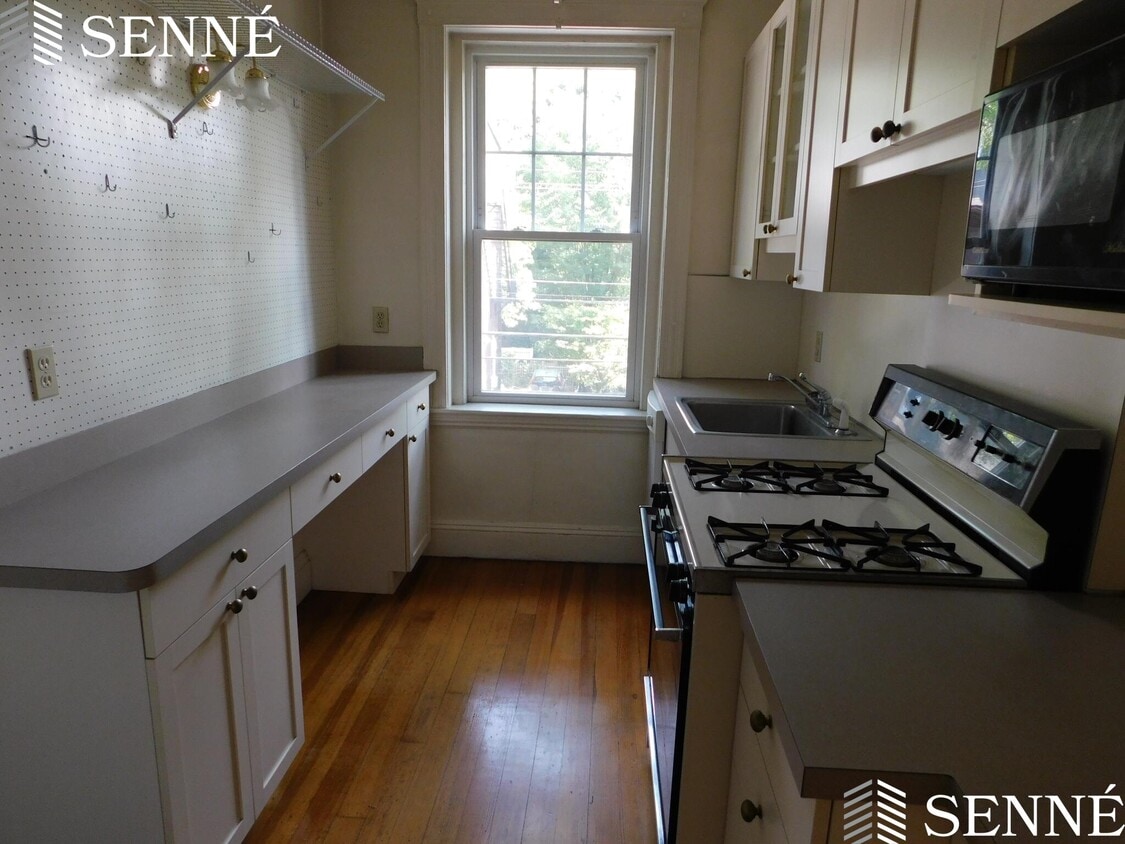 Photo - 19 Shepard St (Cambridge, MA)