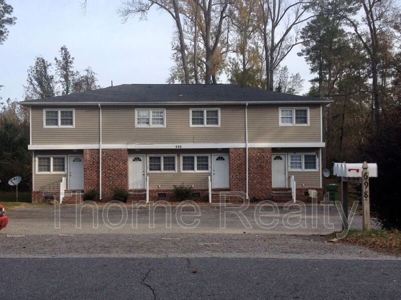 Primary Photo - 698 W Hamlet St
