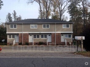 Building Photo - 698 W Hamlet St