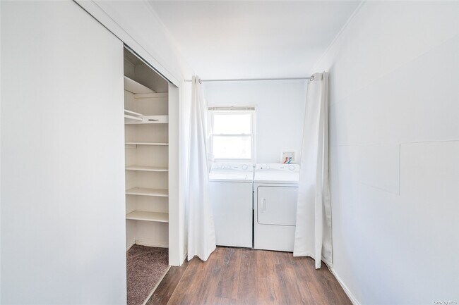 Foto del edificio - 91 Blue Spruce Rd