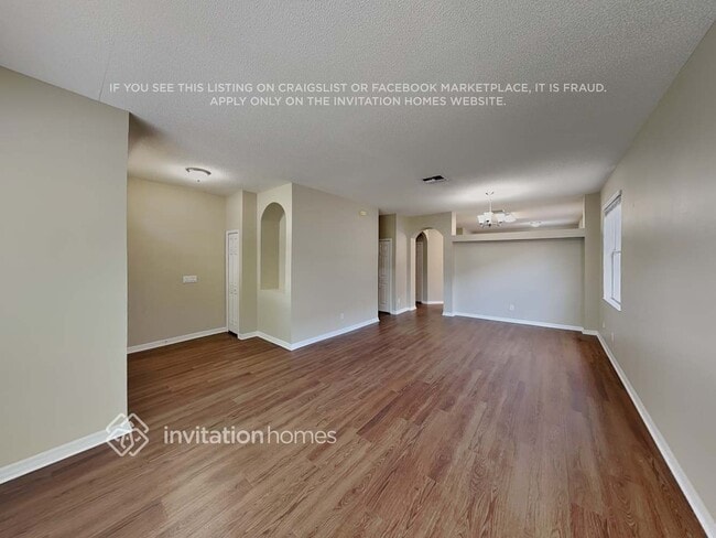 Building Photo - 13606 Hawkeye Dr