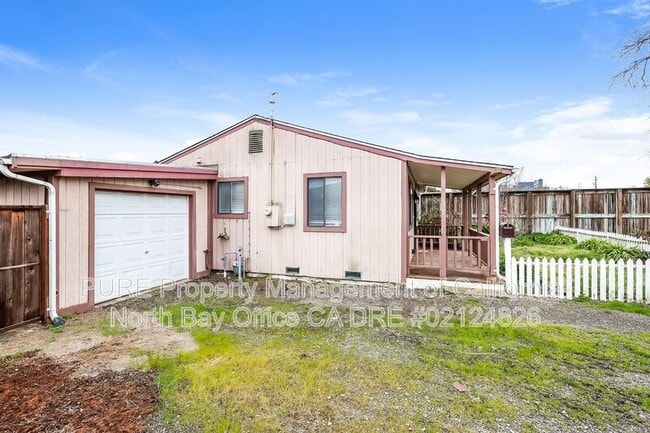 Building Photo - 1426 Olive St