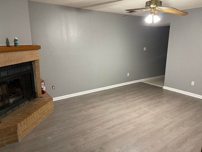 Building Photo - 1415 Pullen Rd
