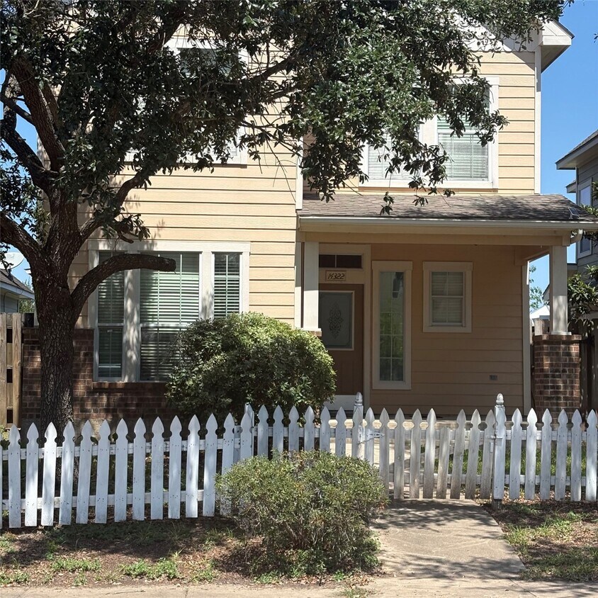 Foto principal - 14322 Summer Garden Dr