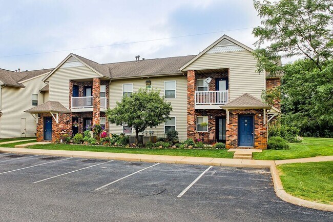 Building Photo - 4940 Belleville Cir