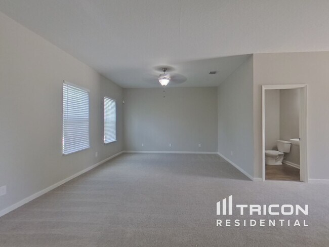 Foto del edificio - 1058 Lancelot Dr