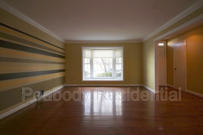 Foto del edificio - 8072 Sleepy View Ln