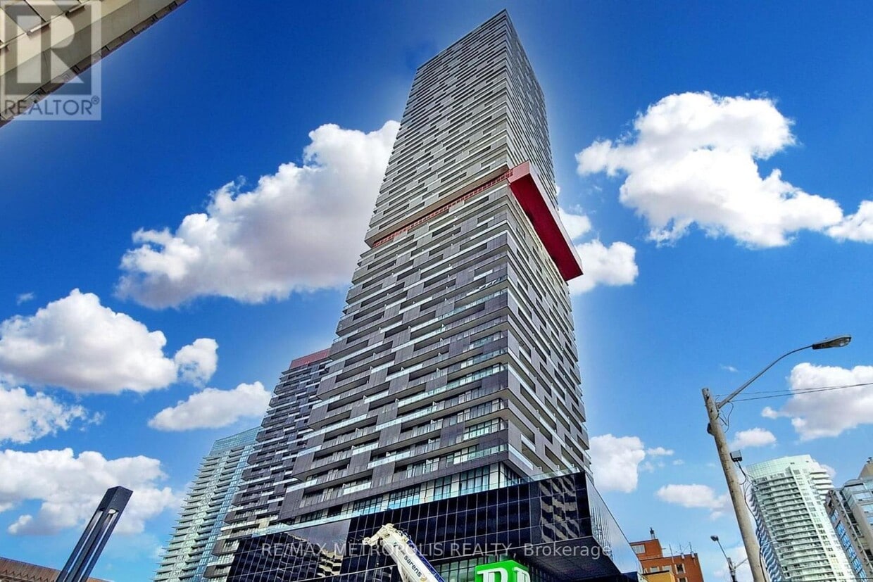 Primary Photo - 8-4918 Eglinton Ave E