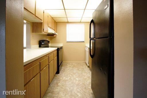 Building Photo - 1 br, 1 bath  - 1821vN CONGRESS AVE