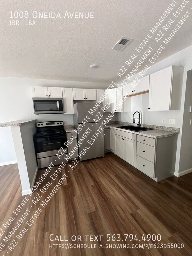 Foto del edificio - Modern 1 Bedroom in East Davenport- MOVE I...