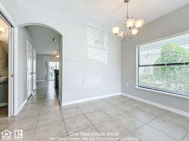 Foto del edificio - 5361 Windsor Lake Cir