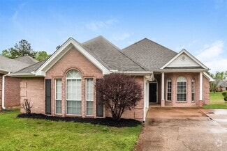Building Photo - 3950 Spring Lakes Cir