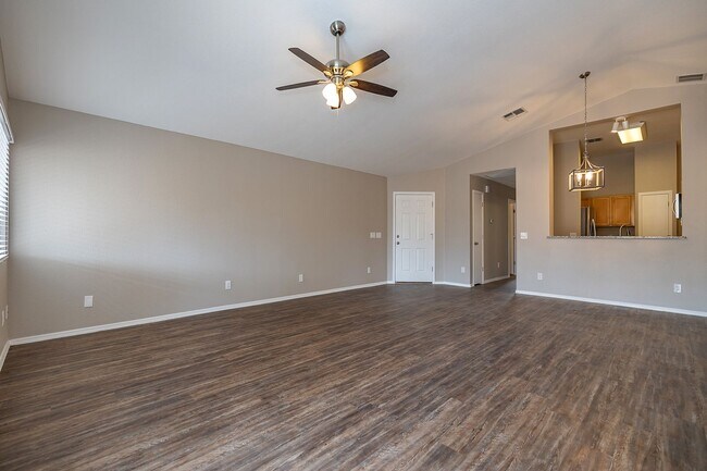 Foto del edificio - 13242 N Lost Artifact Ln
