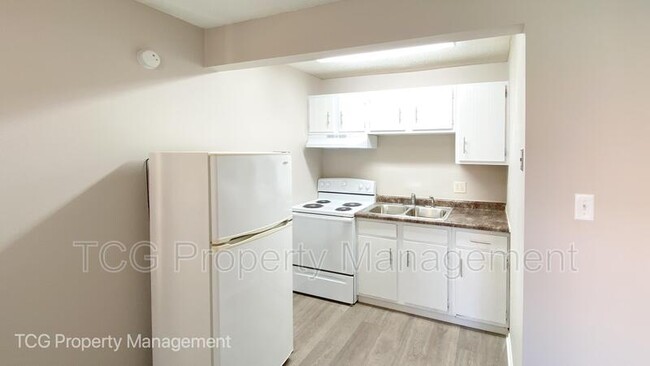 Foto del edificio - 2402 Marquette Rd