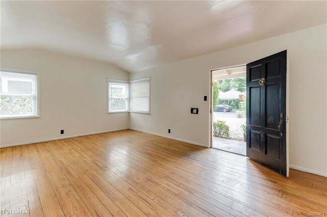 Building Photo - 2 br, 2 bath House - 12329 Otsego St
