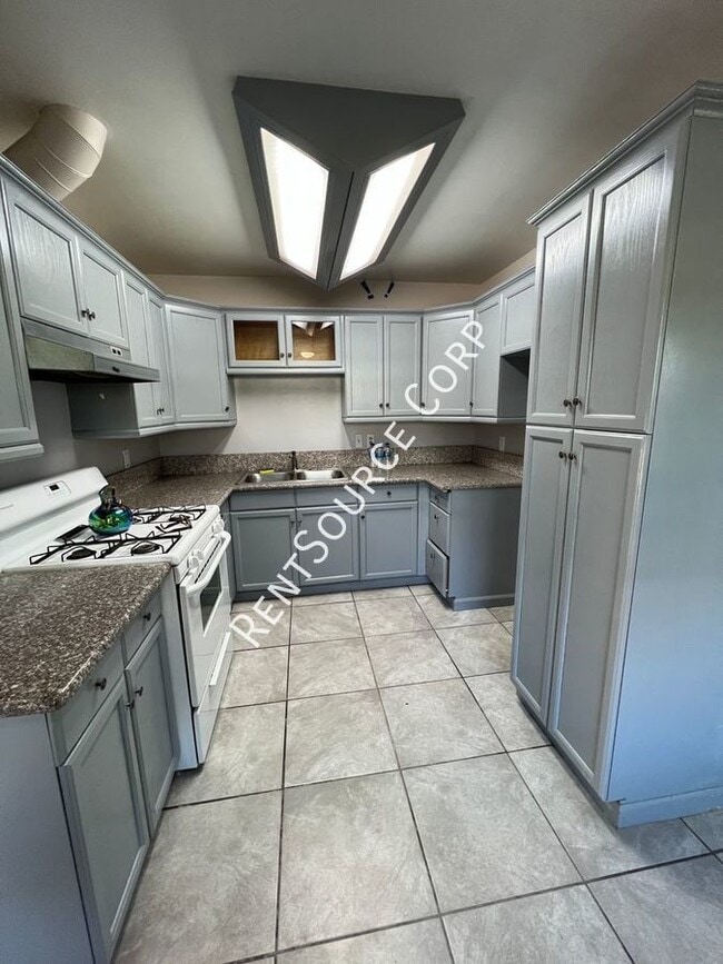 Foto del edificio - 38728 17th St E