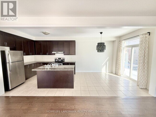 Building Photo - 328 Roy Harper Ave