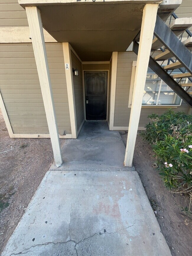 Building Photo - 2764 Aarondavid Dr