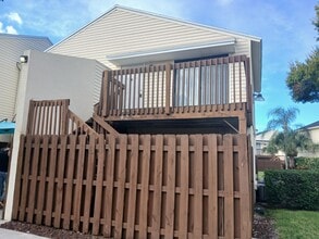 Building Photo - 639 Executive Center Dr