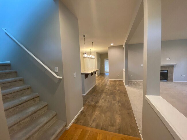 Foto del edificio - Coming Soon! Beautiful 4BD/2.5BA in West O...