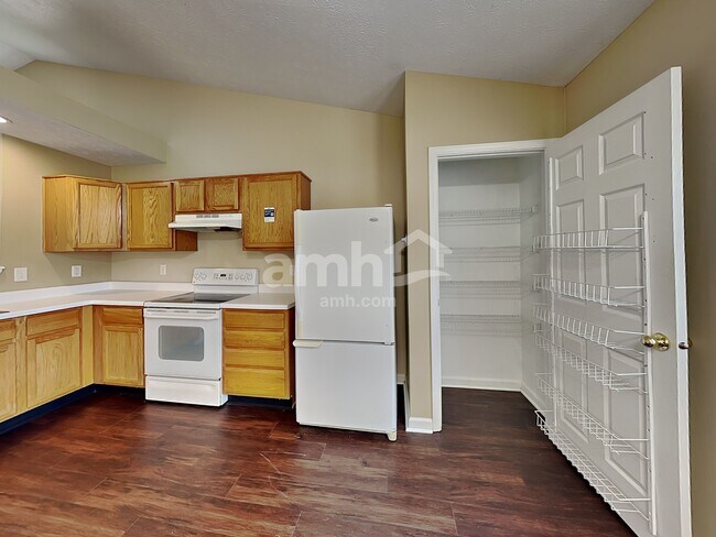 Building Photo - 12232 Carriage Stone Dr