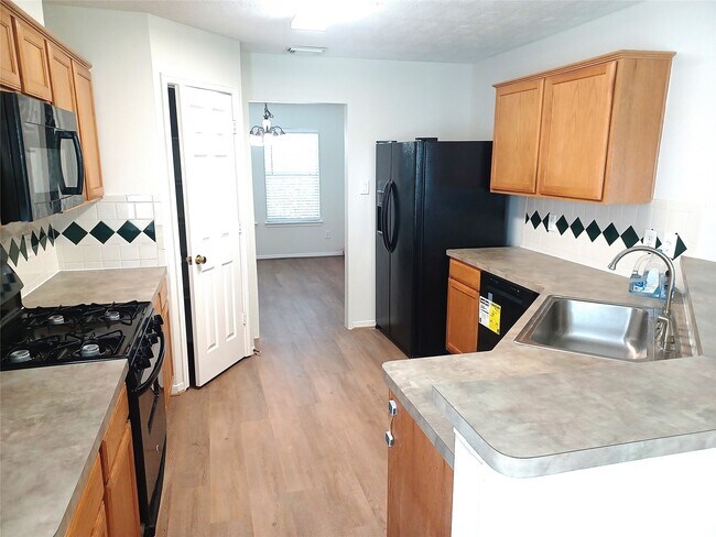 Foto del edificio - 13414 Beechglen Ln