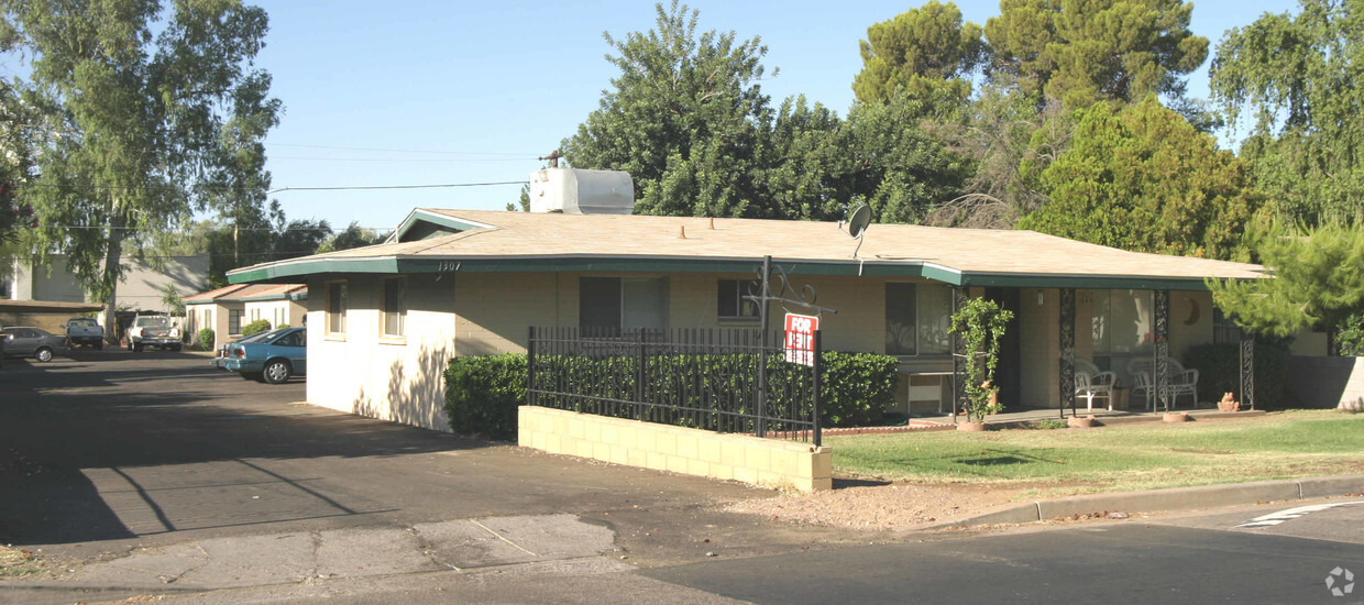 Foto del edificio - 1307 E Colter St