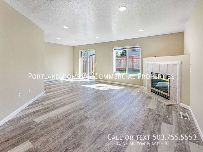 Foto del edificio - 15704 NE Milton Pl