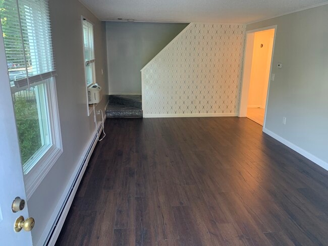 Photo - 19 Allen St Townhome