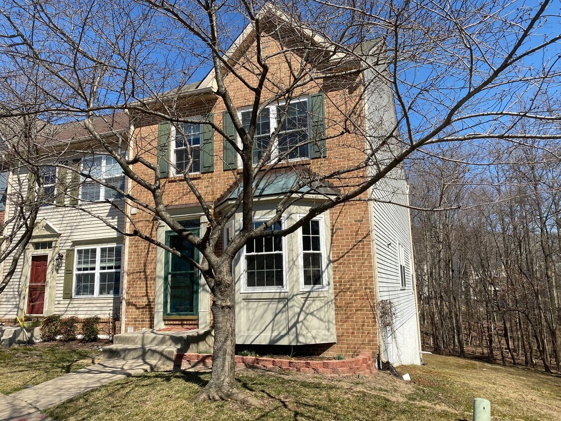 Foto principal - Gorgeous 3BR EOG Townhome in Elkridge!