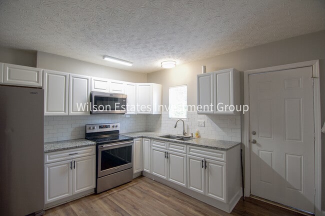 Foto del edificio - 213 Midland Ave