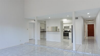 Building Photo - 9102 Benthos Dr