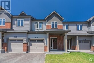 Building Photo - 96 OSLER St