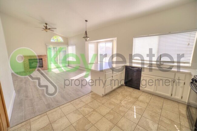 Foto del edificio - 5627 Terrace Dr