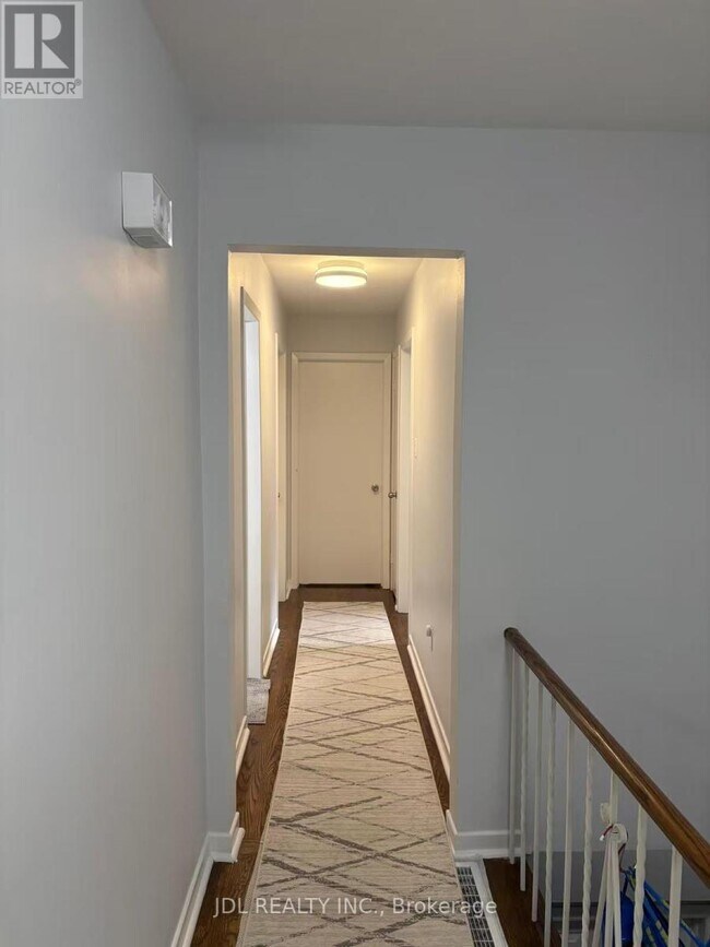 Photo du bâtiment - 1155 Huntingwood Dr