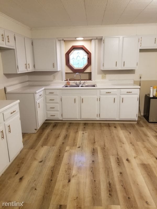 Primary Photo - 3 br, 1 bath House - 3686 Steubenville Rd SE