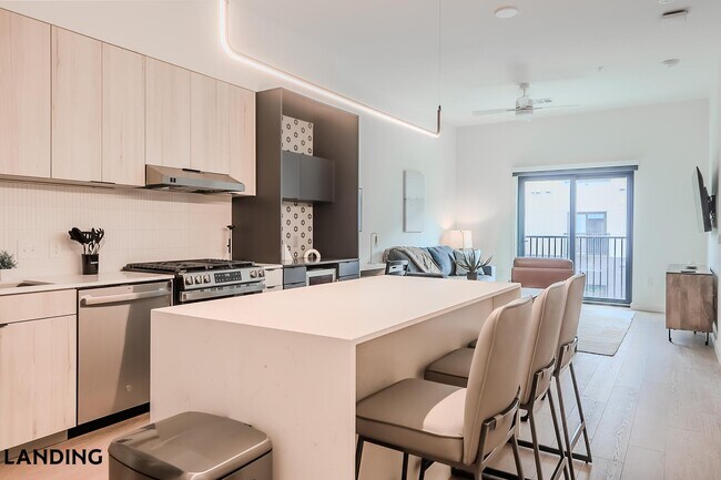 Foto del edificio - 2623 Keene St