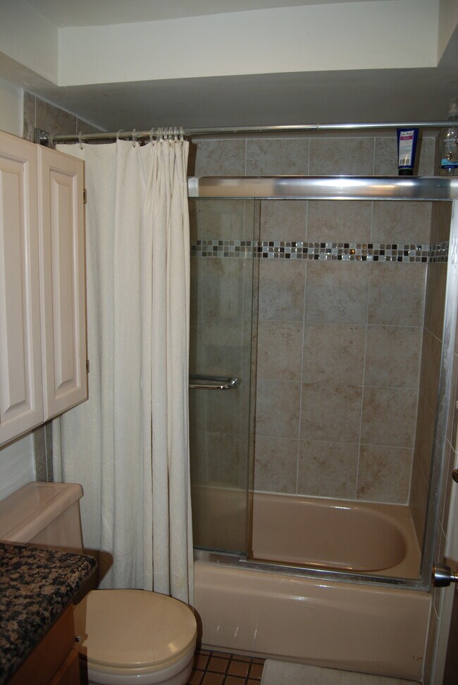 Foto del edificio - 13310 NE 74th St